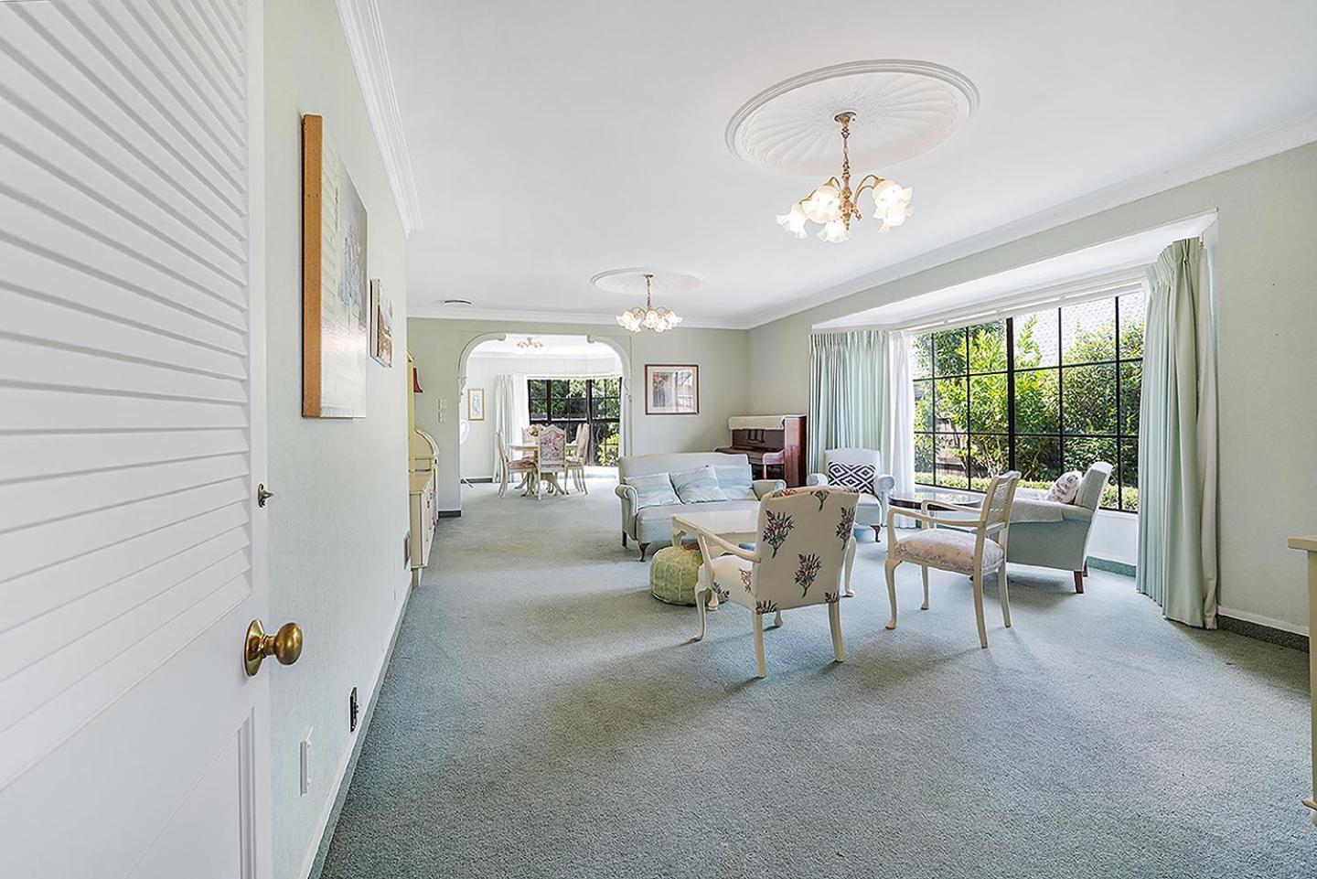Wow, Spacious Home With A Pool Hamilton Extérieur photo